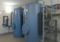 Stacja filtracji wody pitnej o wydajności 30 m³/h. Dwie butle NSB 200.